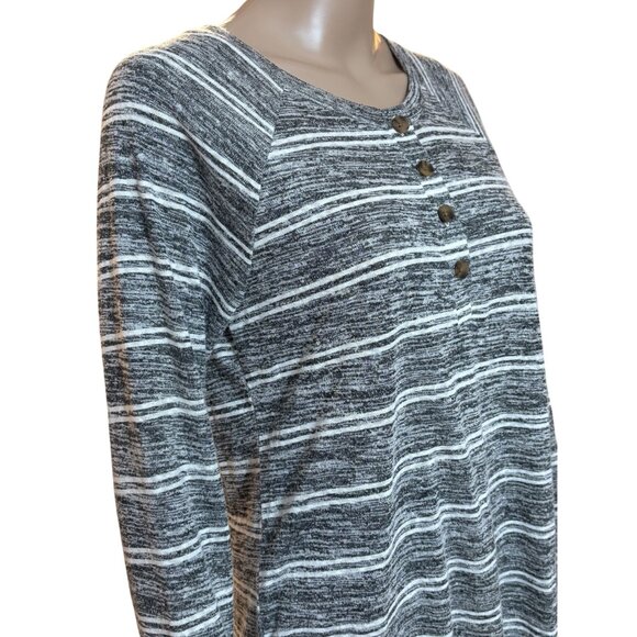 Bobeau Grey White Striped Blouse with Buttons Size Small - Picture 2 of 3